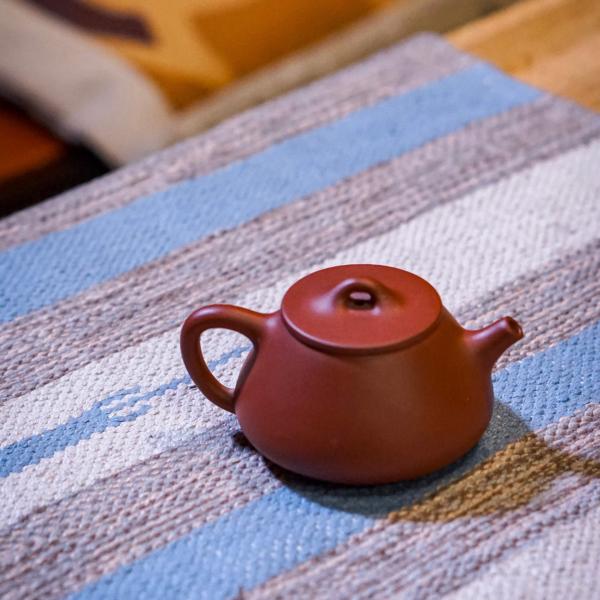 Исинский чайник «Сан Цзу Ши Пяо» Цин Шуй Ни 130&nbsp;мл