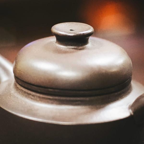 Исинский чайник «Дэ Чжун Цин Хуэй Ша» 130&nbsp;мл