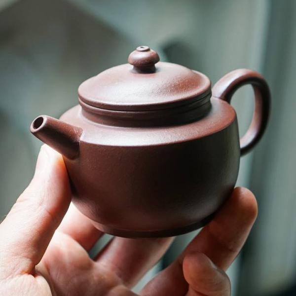 Исинский чайник «Дэ Чжун Ху 2232» 135 мл фото