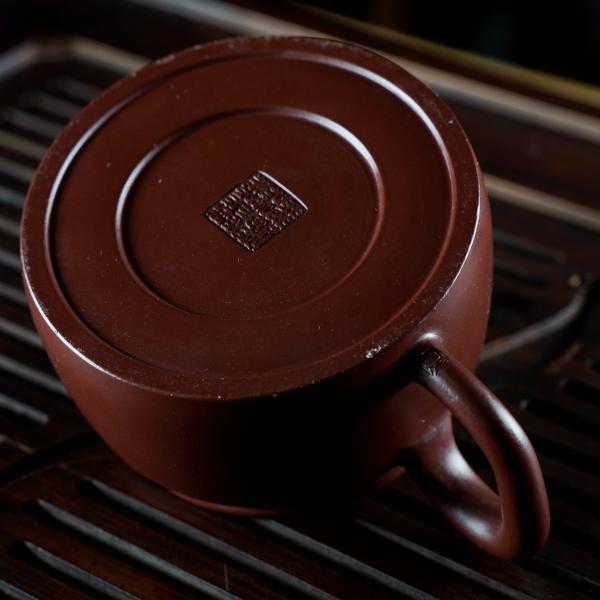Исинский чайник «Дэ Чжун» 185&nbsp;мл