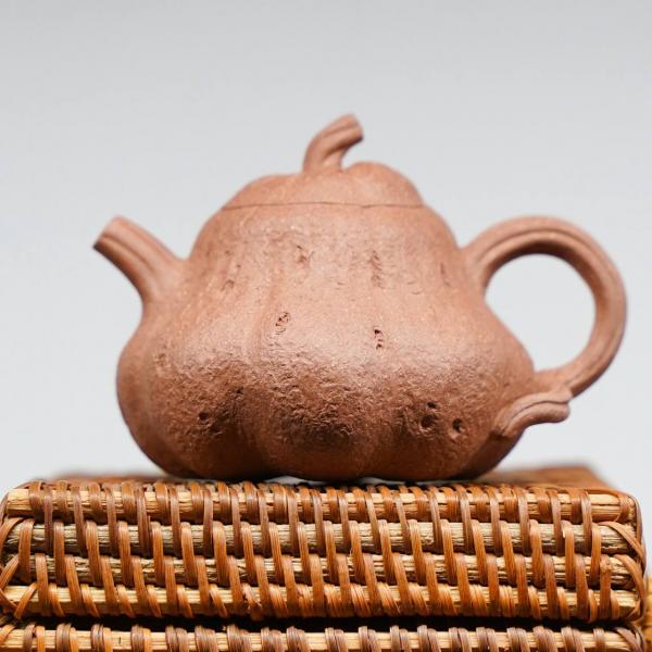 Исинский чайник «Груша 4 Жао Цин» 110&nbsp;мл