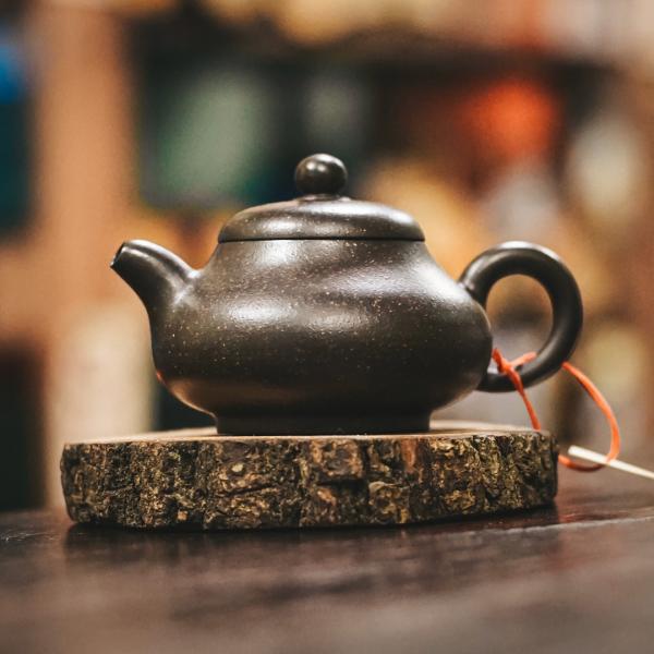 Исинский чайник «Жун Тянь Ху» из исинской глины 125 мл фото