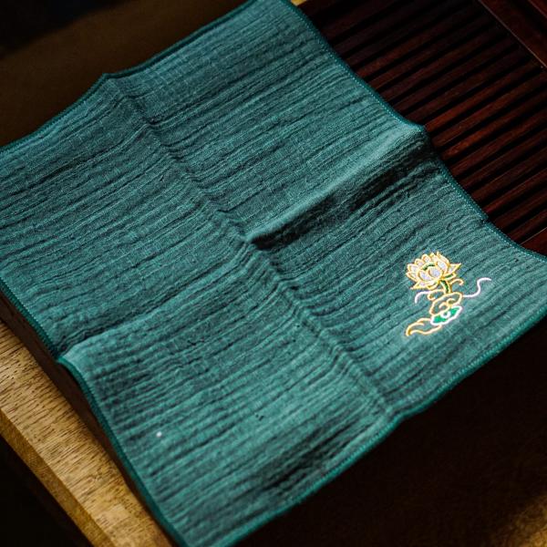 Чайное полотенце «Зеленый лотос» 23×26&nbsp;см
