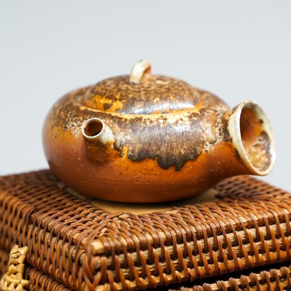 Чайник «Ириска Кюсу 2» Дэхуа 120&nbsp;мл