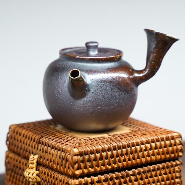 Чайник «Металл Кюсу 2» Дэхуа 190&nbsp;мл