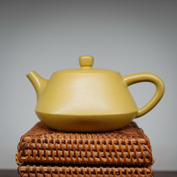 Исинский чайник «Золотой Ши Пяо» 220 мл фото