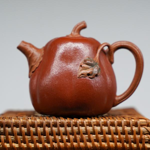 Исинский чайник «Груша 3 Жао Цин» 100 мл Исинский чайник «Груша 3 Жао Цин» 100 мл фото