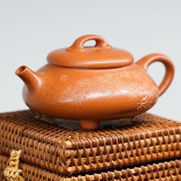 Исинский чайник «Сан Цзу Ши Пяо 2» 150 мл Исинский чайник «Сан Цзу Ши Пяо 2» 150 мл